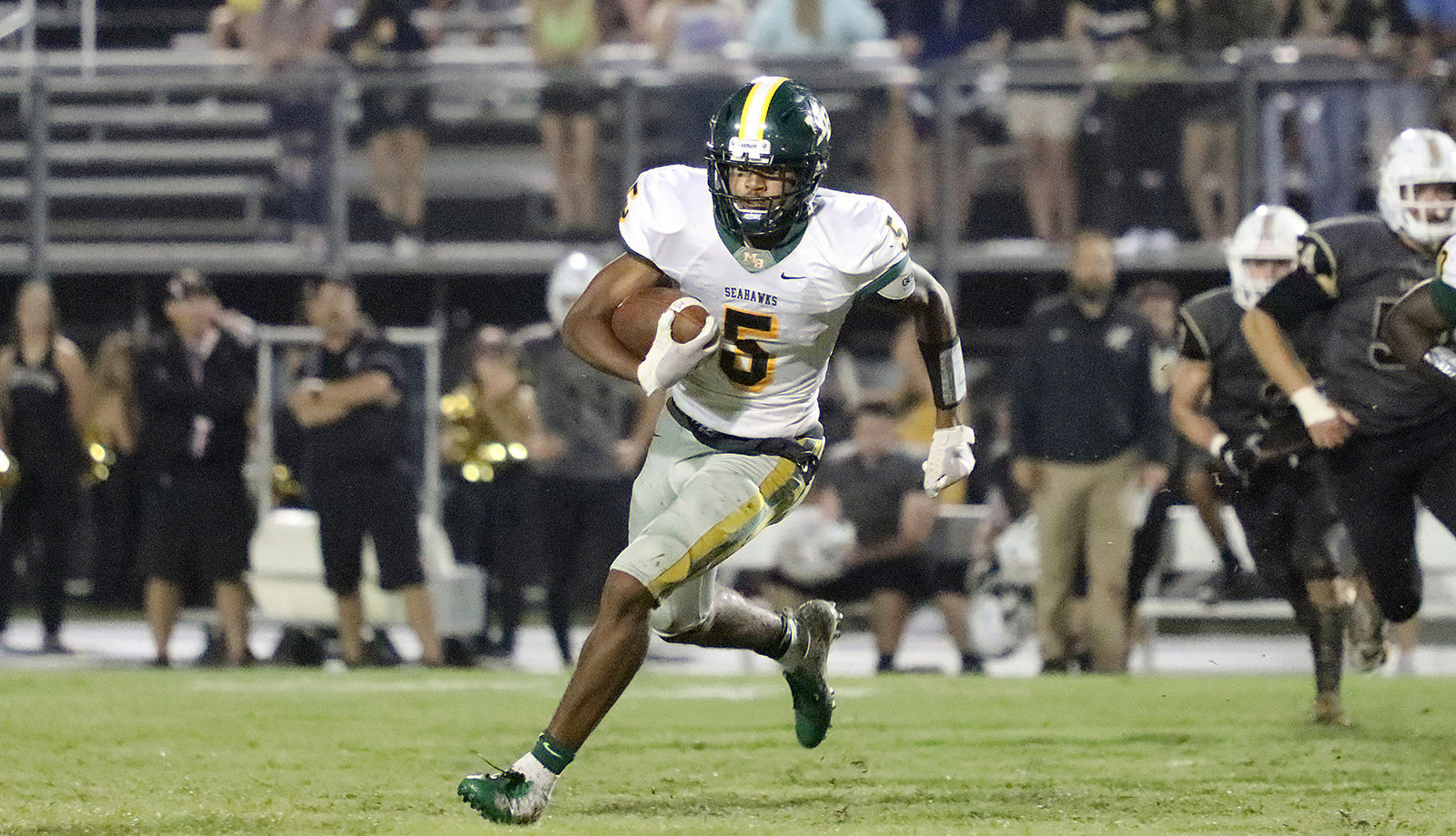 Myrtle Beach's Jones shines in rainy game with Socastee